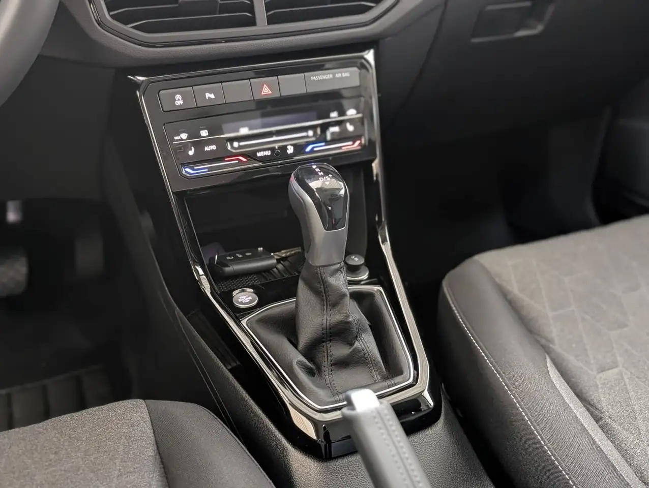 Volkswagen T-Cross 14