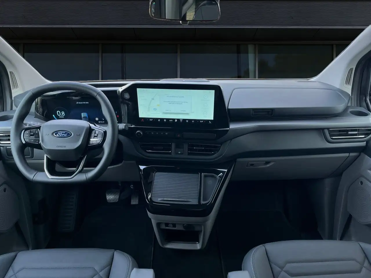 Ford Tourneo 6