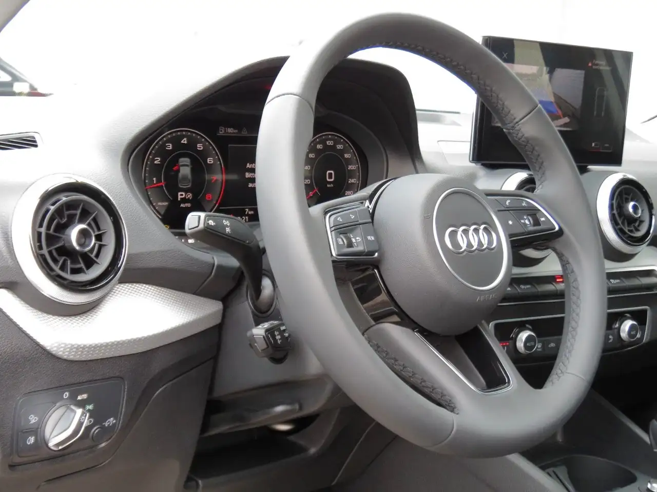 Audi Q2 35 5