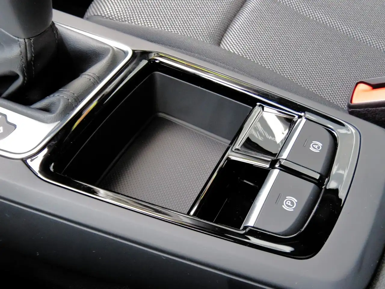 Audi Q2 35 9