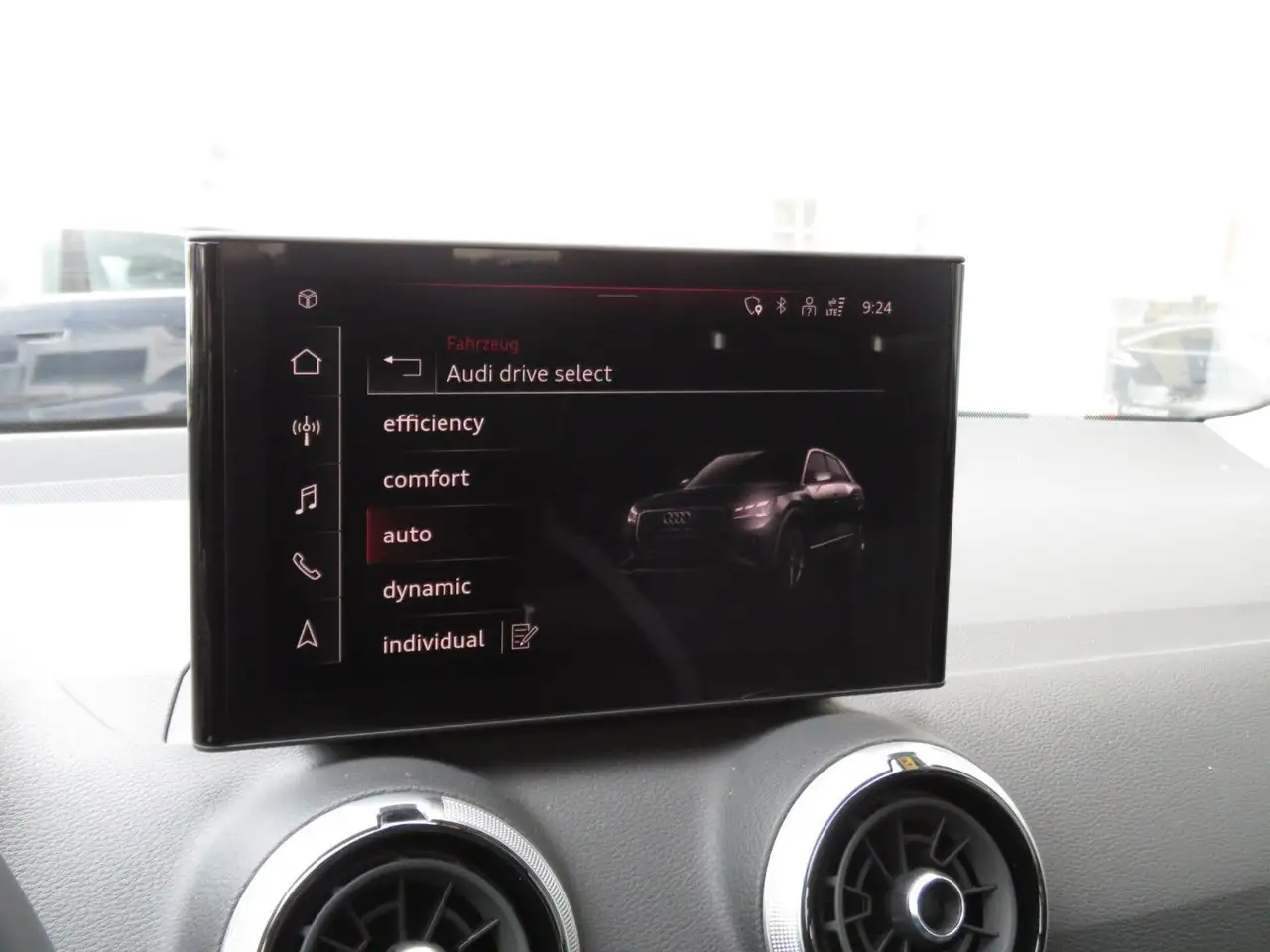 Audi Q2 35 12