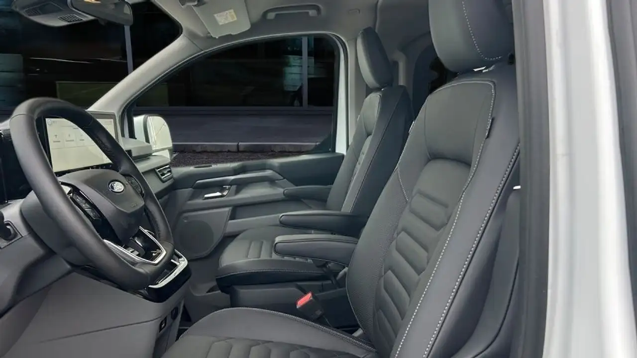 Ford Tourneo 12