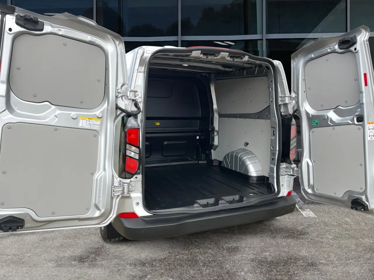 Ford Transit 10