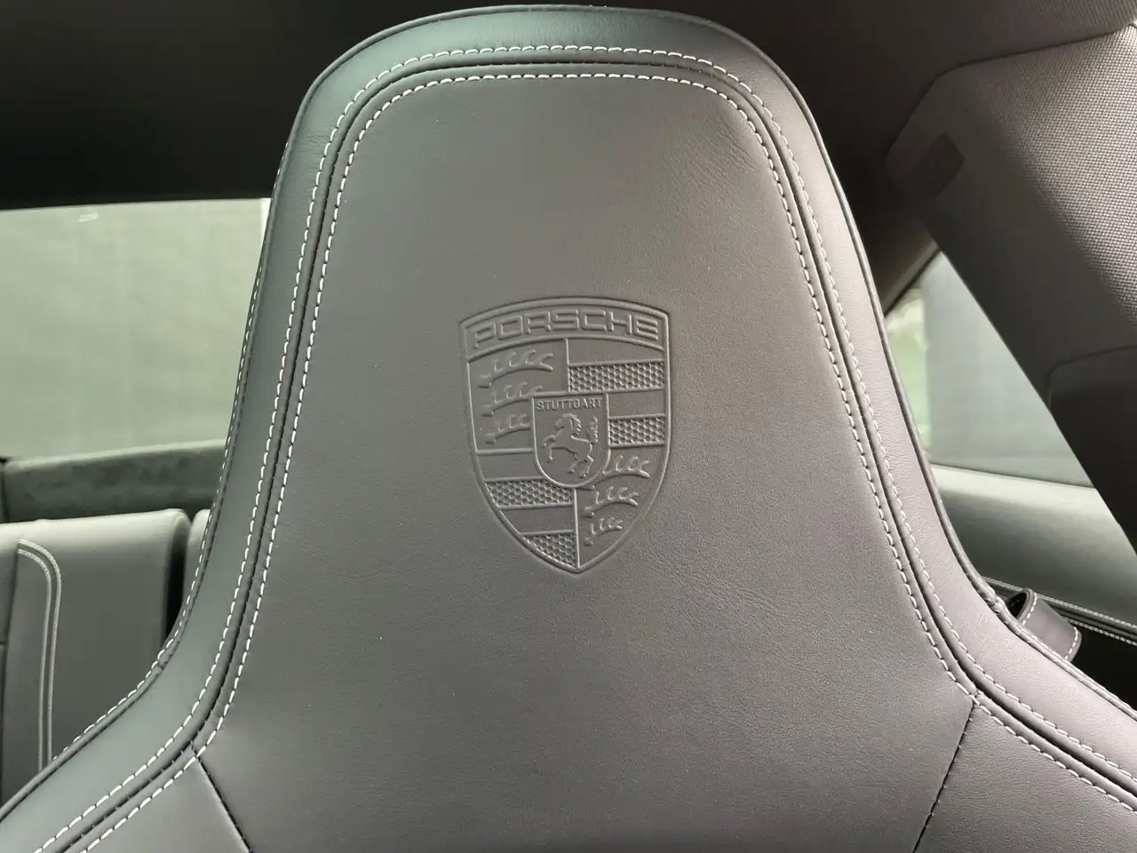 Porsche 992 911 13