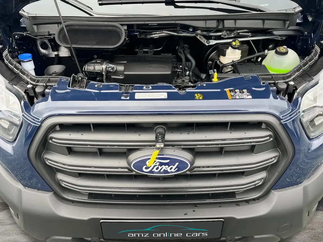 Ford Transit 9