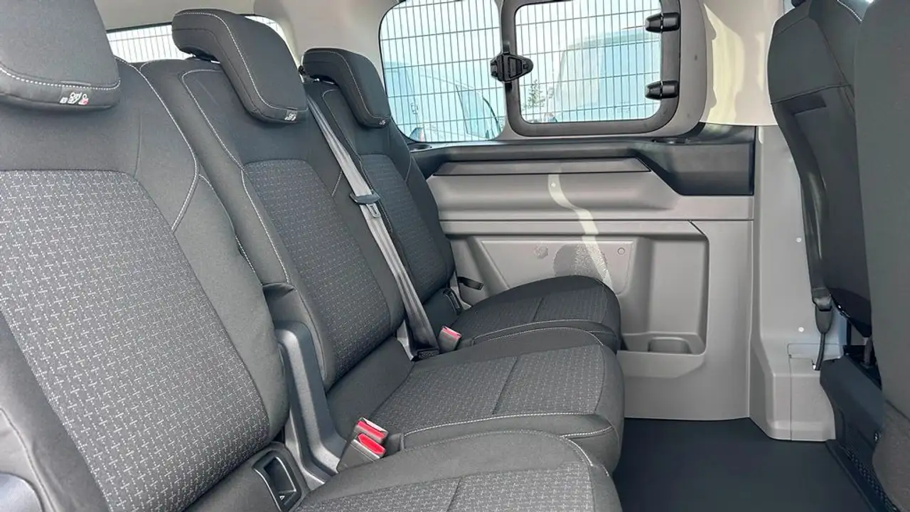 Ford Transit 7