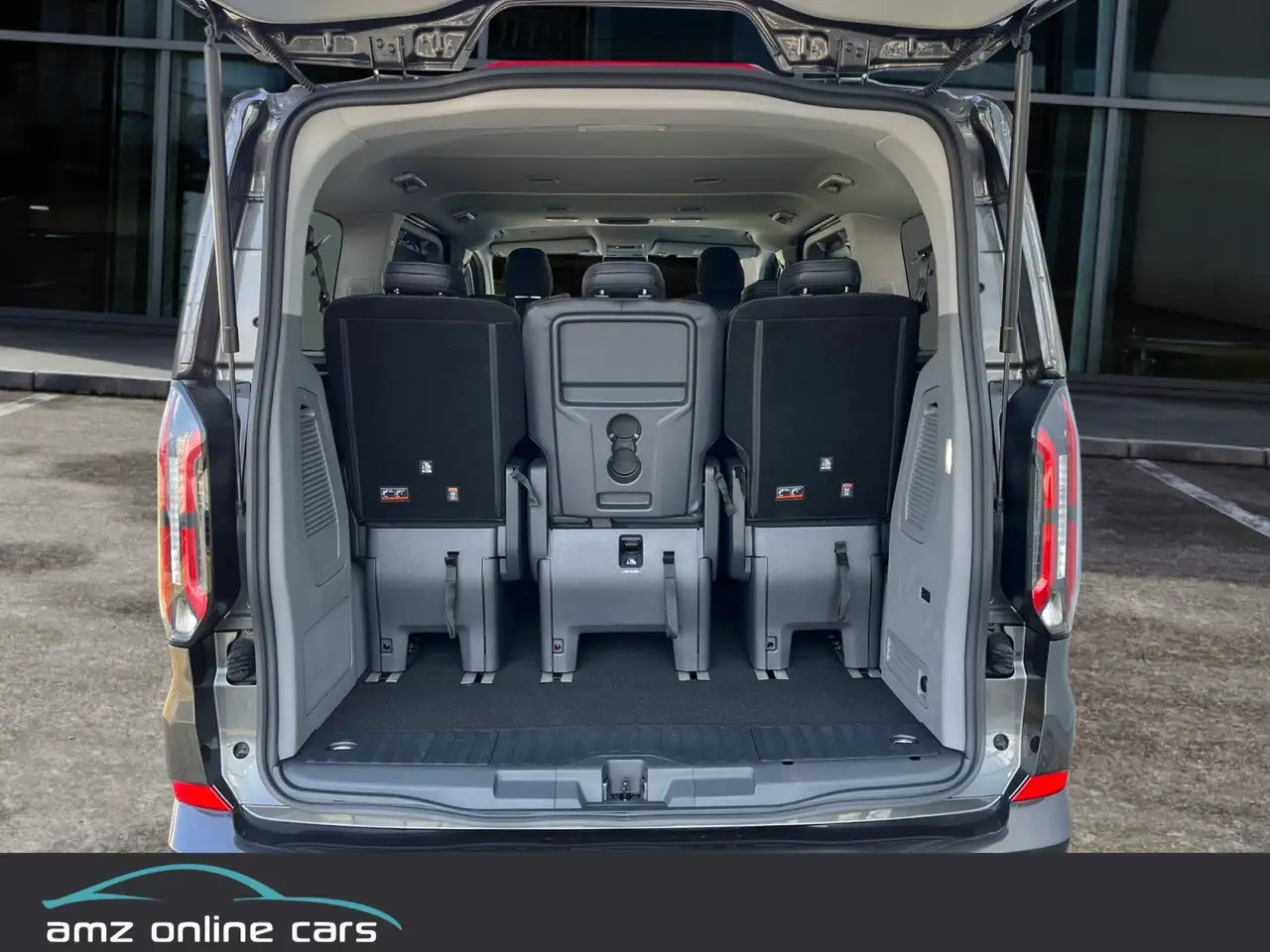 Ford Tourneo 10