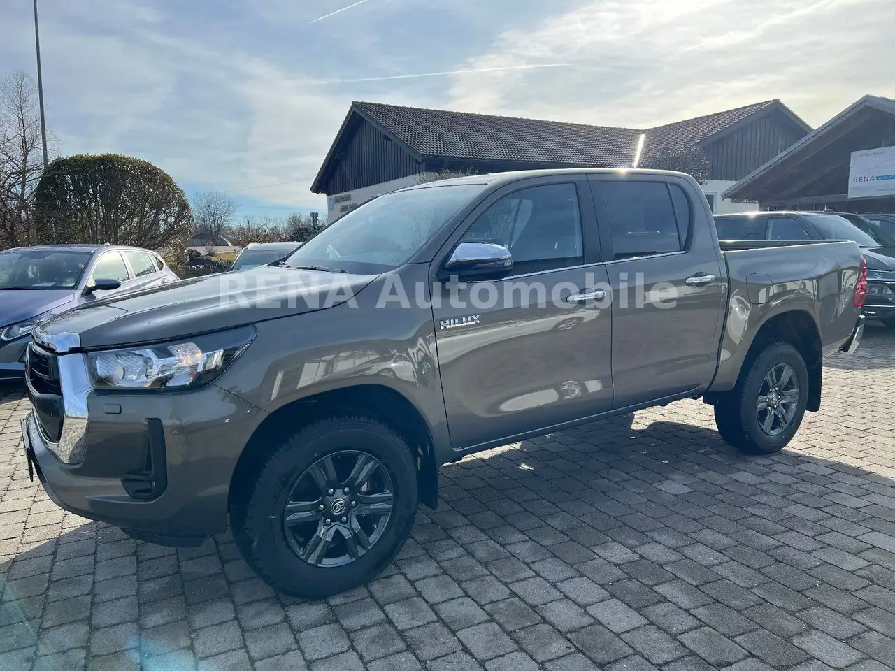 Toyota Hilux 2