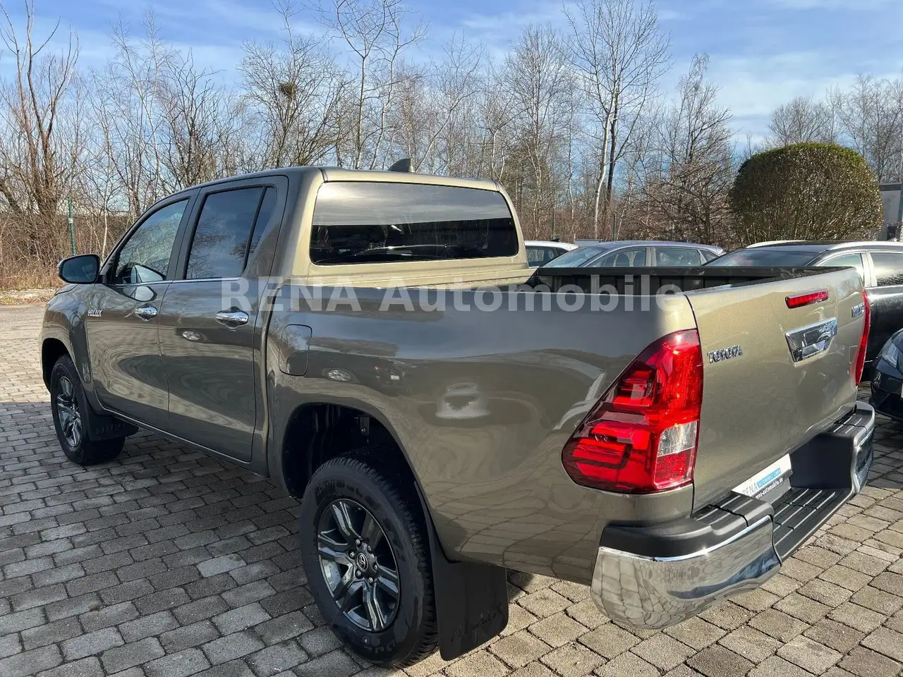 Toyota Hilux 8