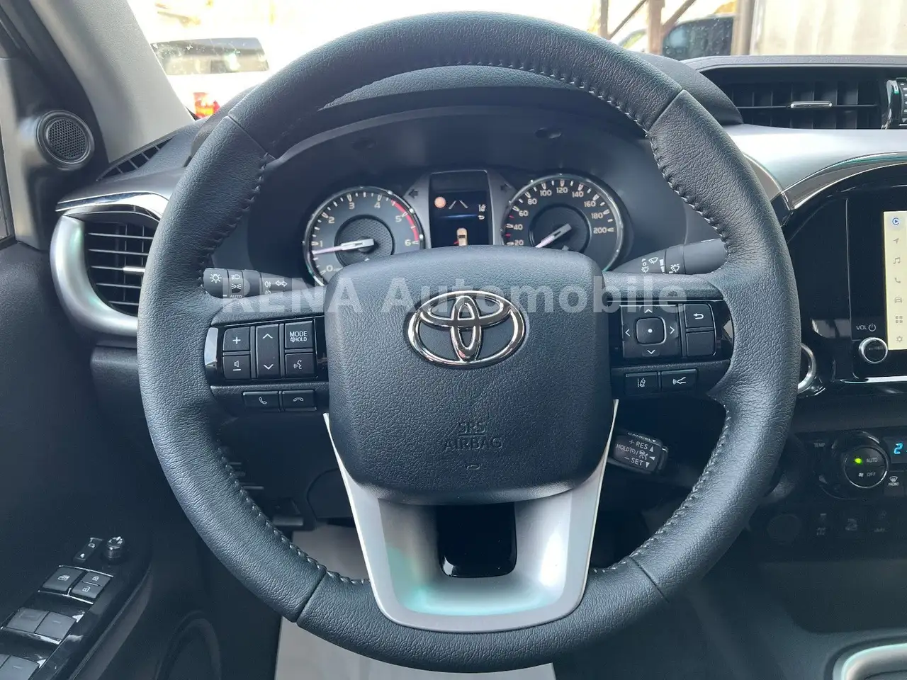 Toyota Hilux 11