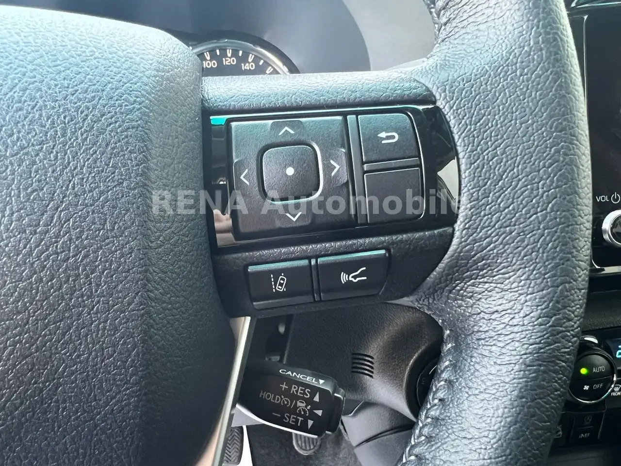 Toyota Hilux 12