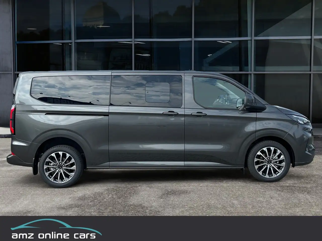 Ford Tourneo 4