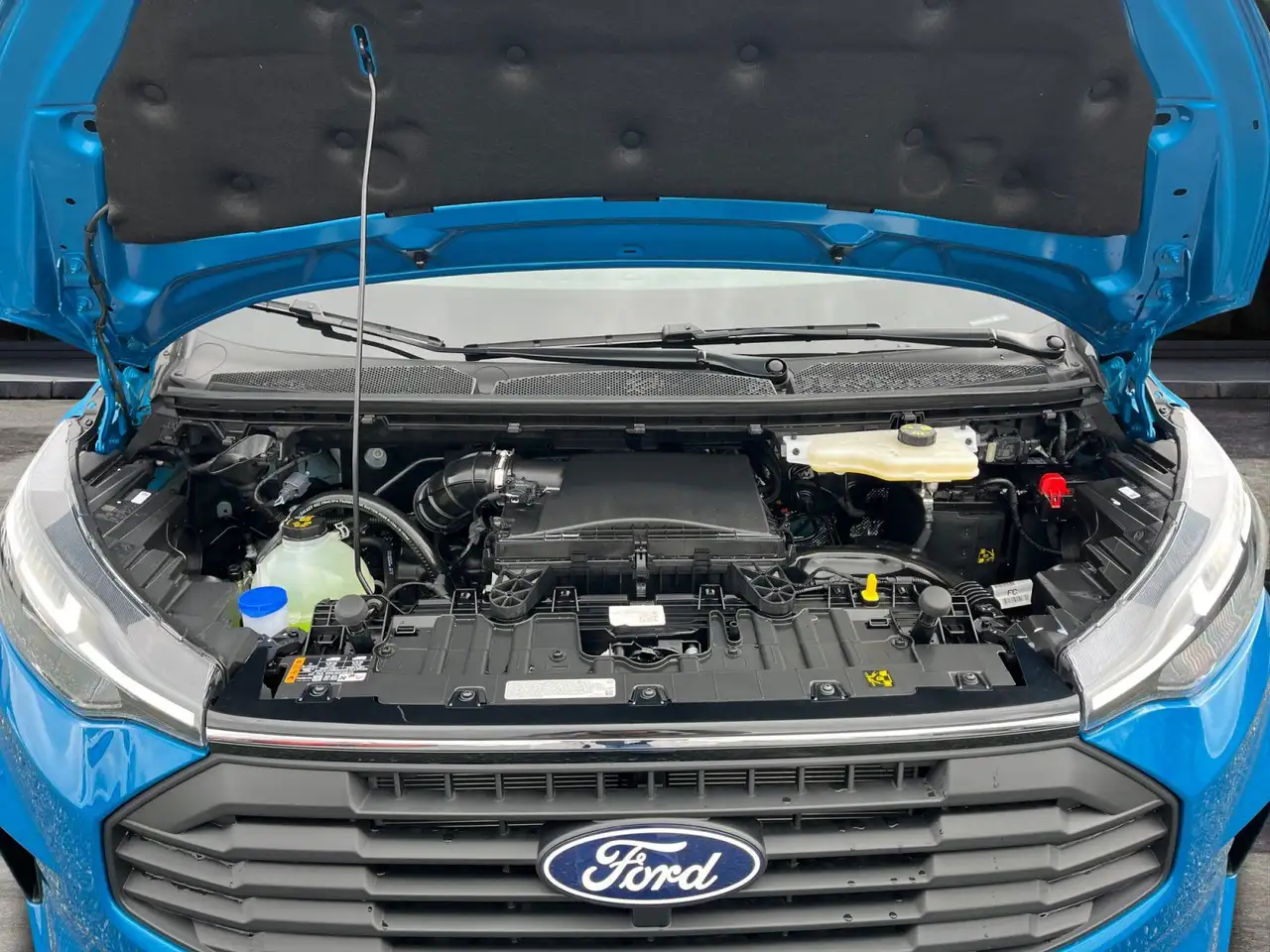 Ford Transit 9