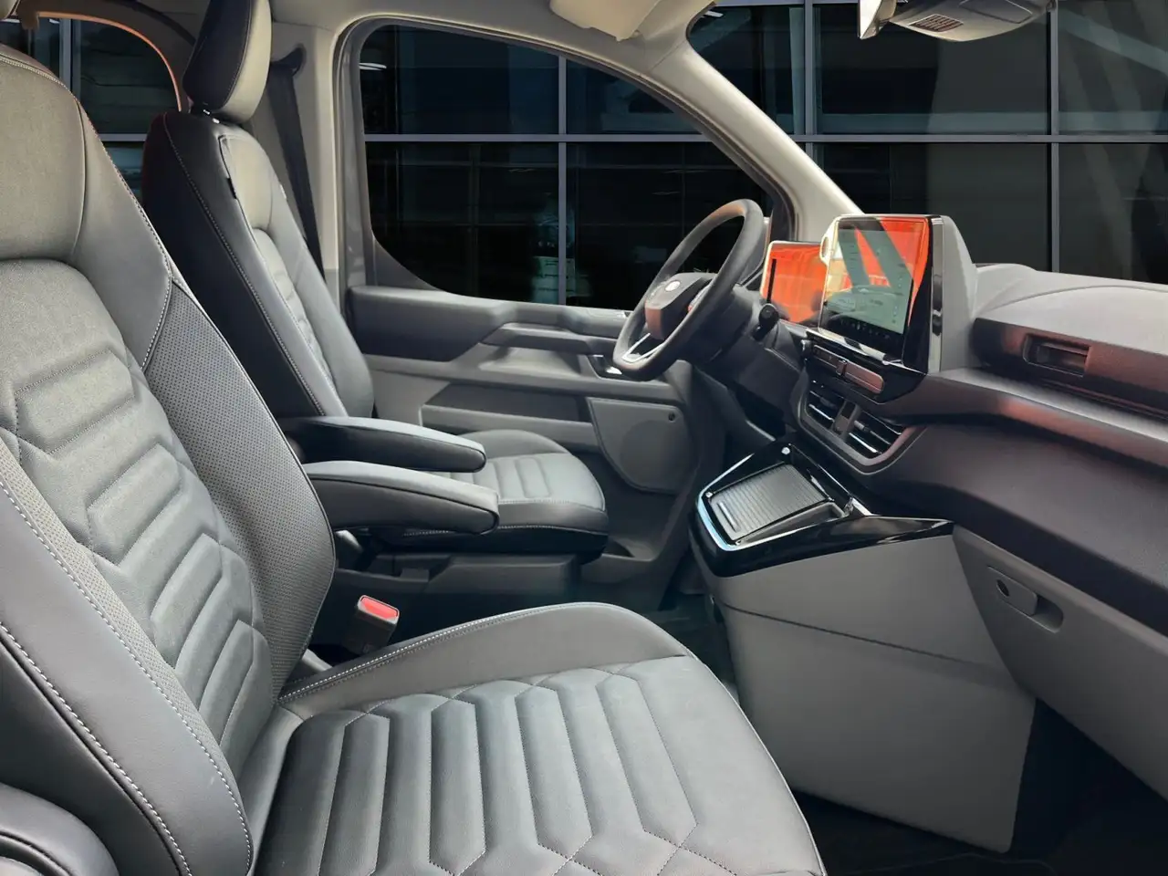 Ford Tourneo 12