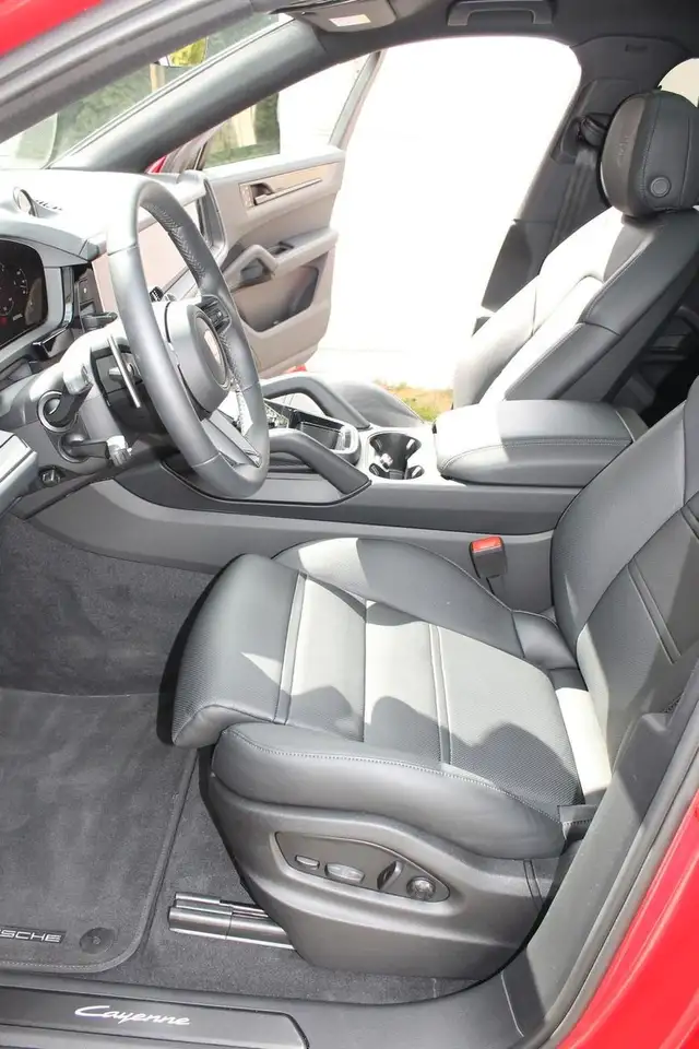 Porsche Cayenne 9