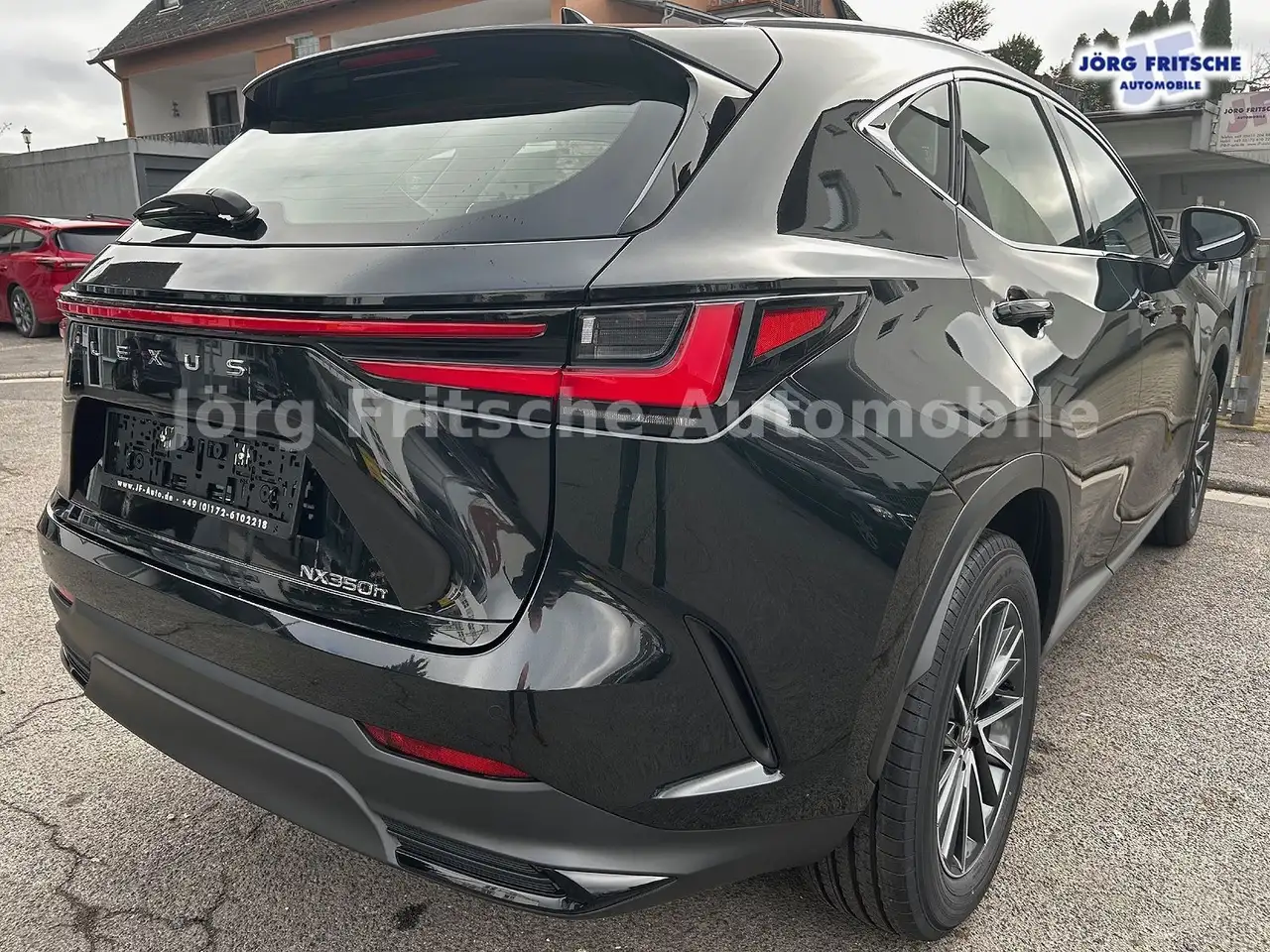Lexus NX 12