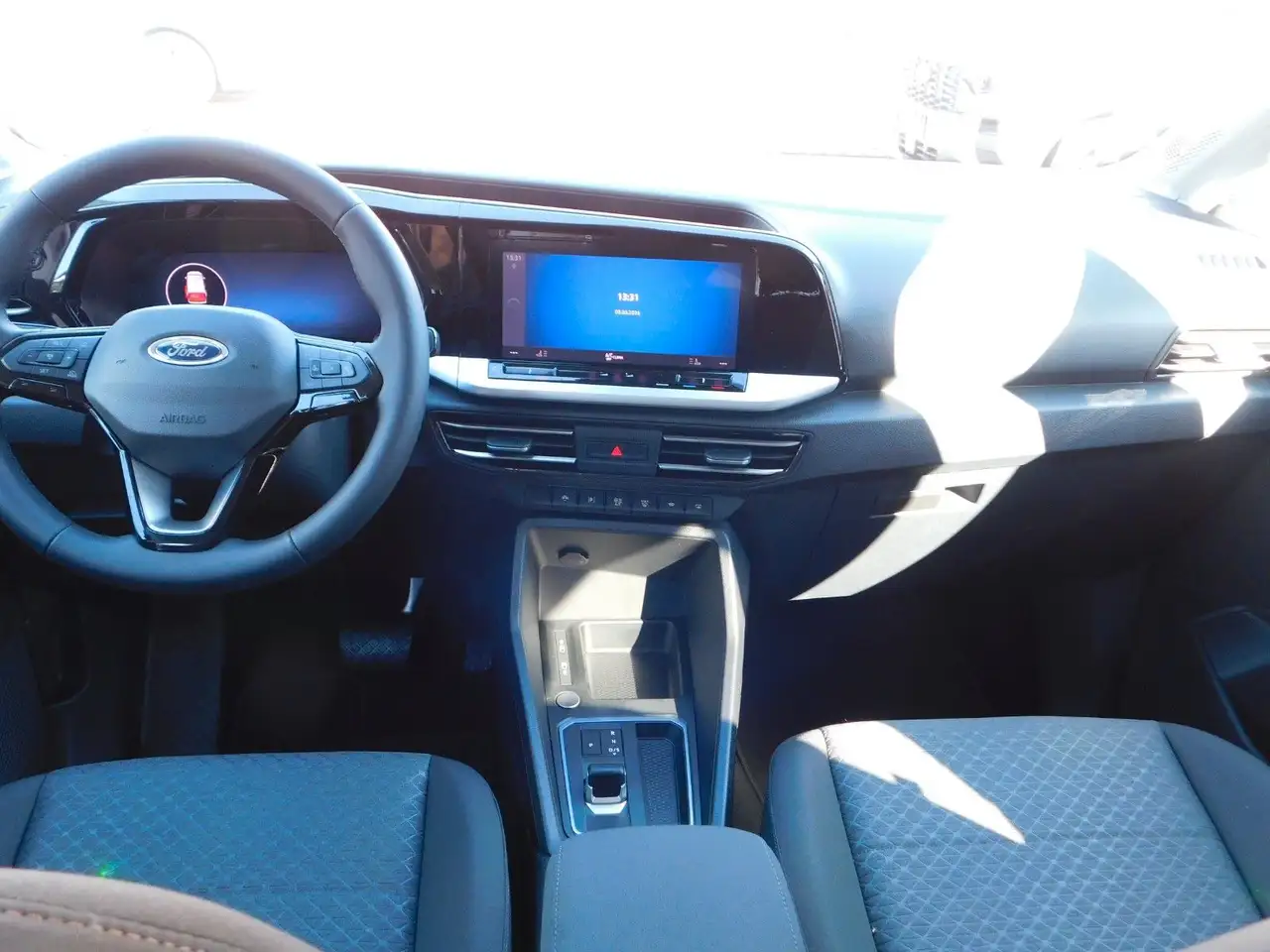 Ford Grand 10