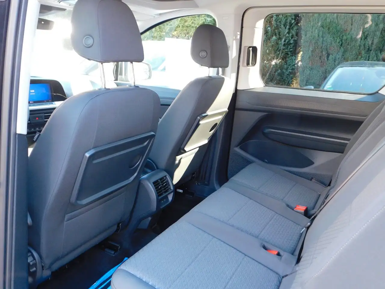 Ford Grand 11