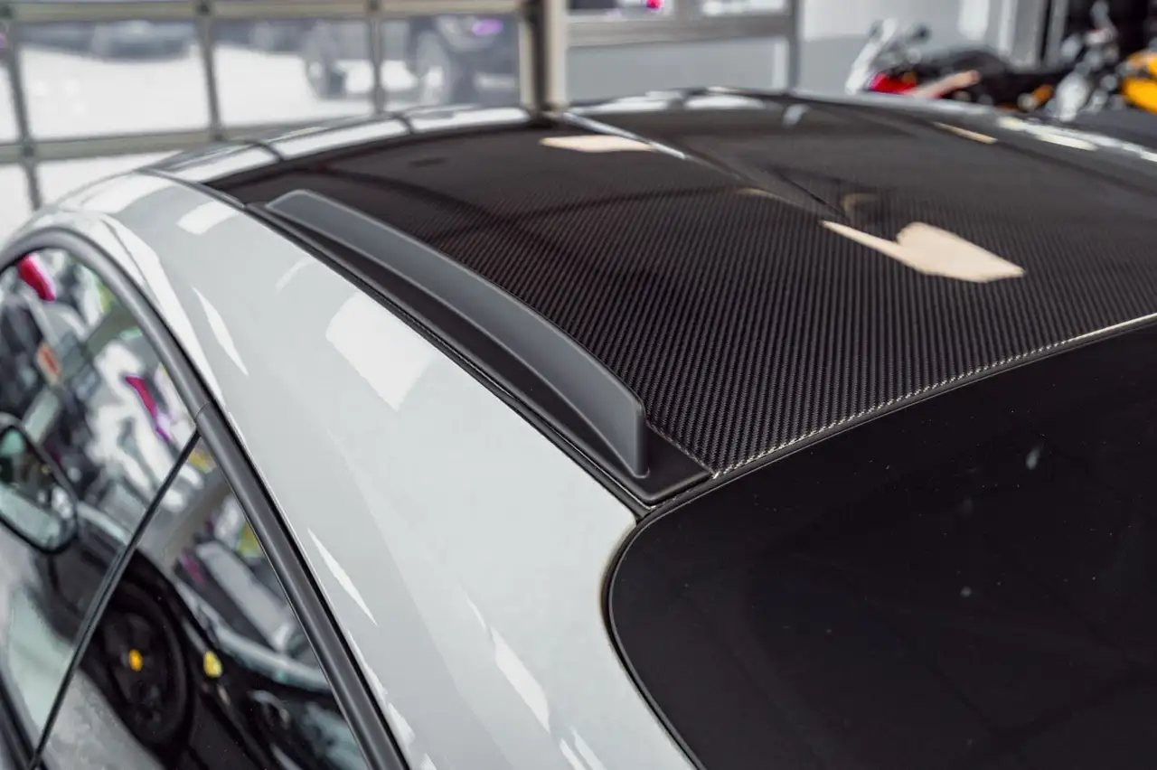 Porsche 992 911 16