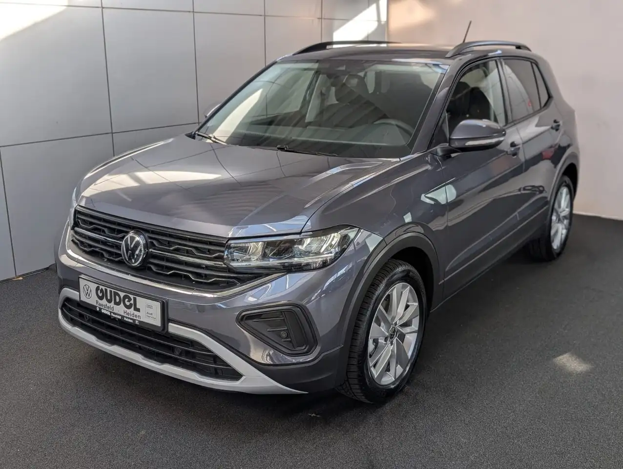 Volkswagen T-Cross 2