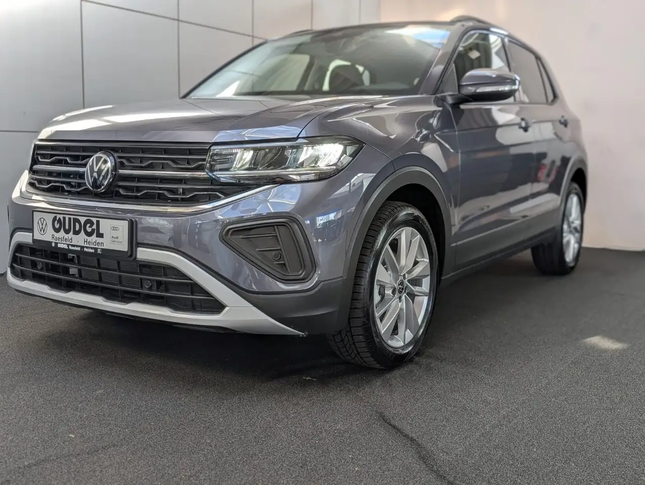 Volkswagen T-Cross 3