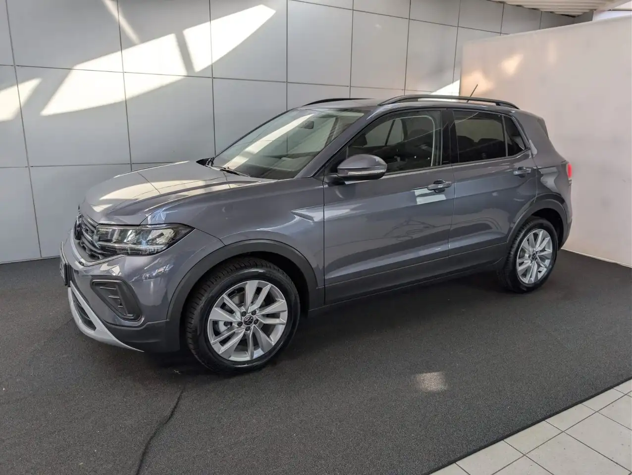 Volkswagen T-Cross 4