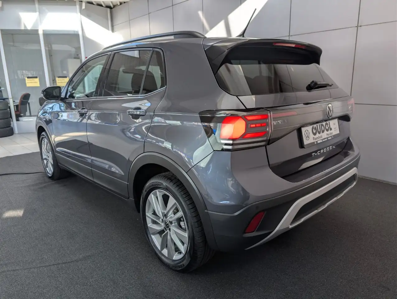Volkswagen T-Cross 5