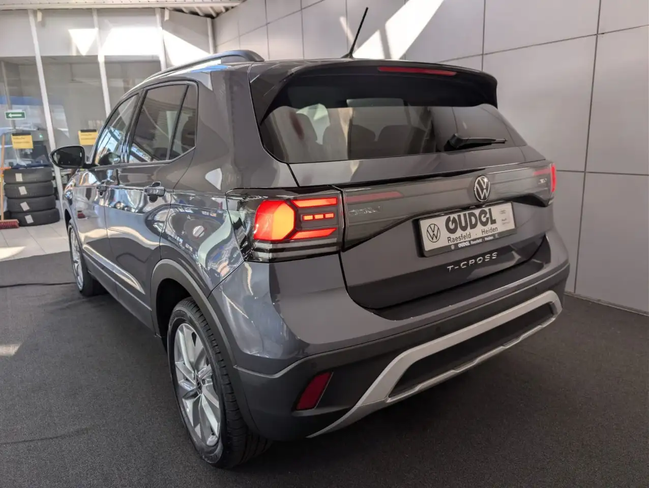 Volkswagen T-Cross 7