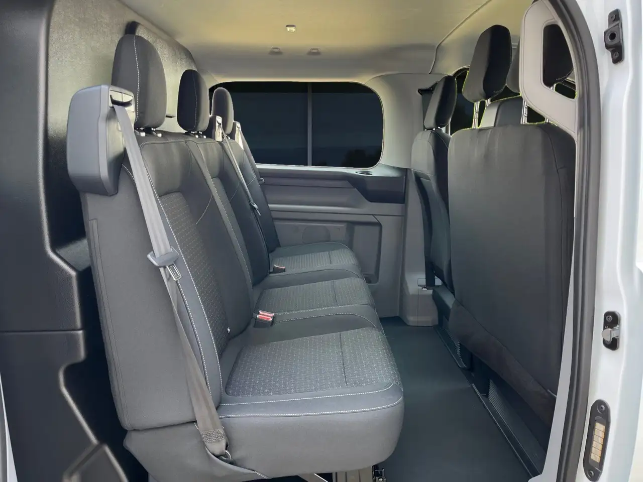 Ford Transit 8
