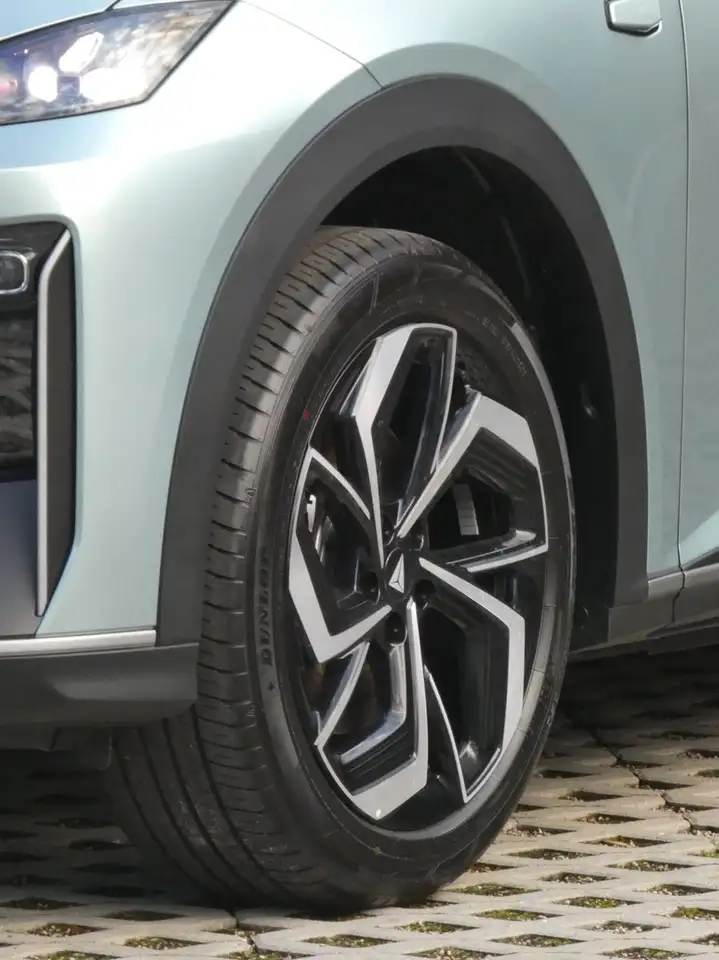 Changan Deepal S07 2