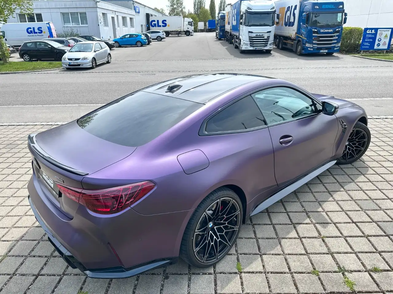 BMW M4 7