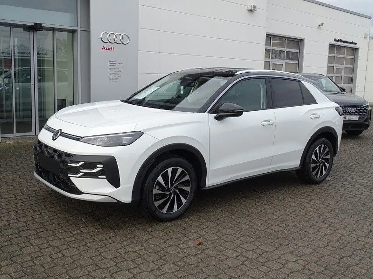 Volkswagen T-Roc 4