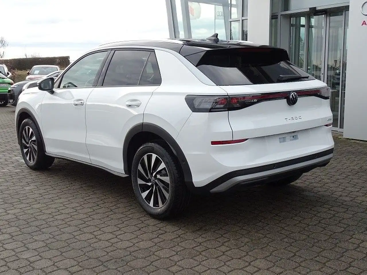 Volkswagen T-Roc 6