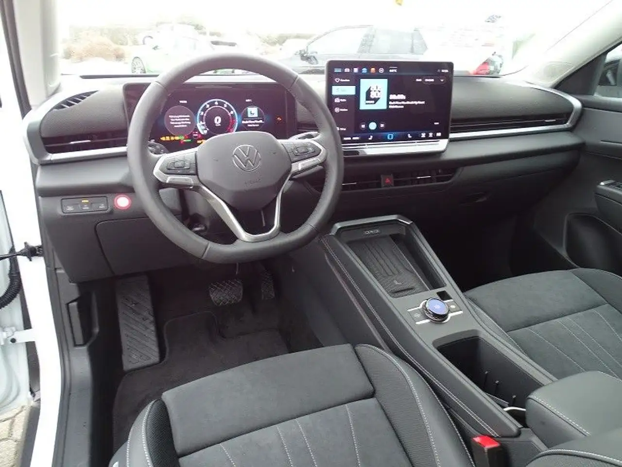 Volkswagen T-Roc 11