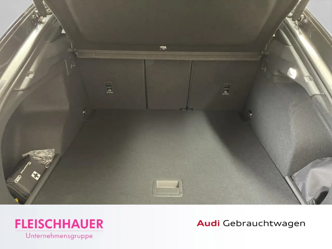 Audi Q3 6