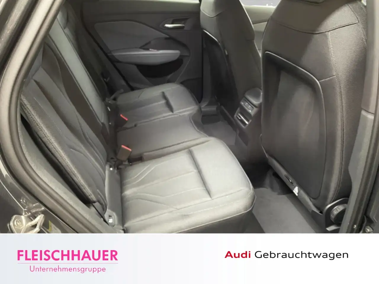Audi Q3 9