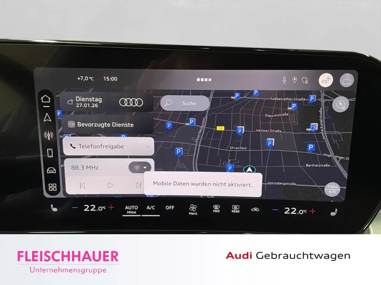 Audi Q3 12