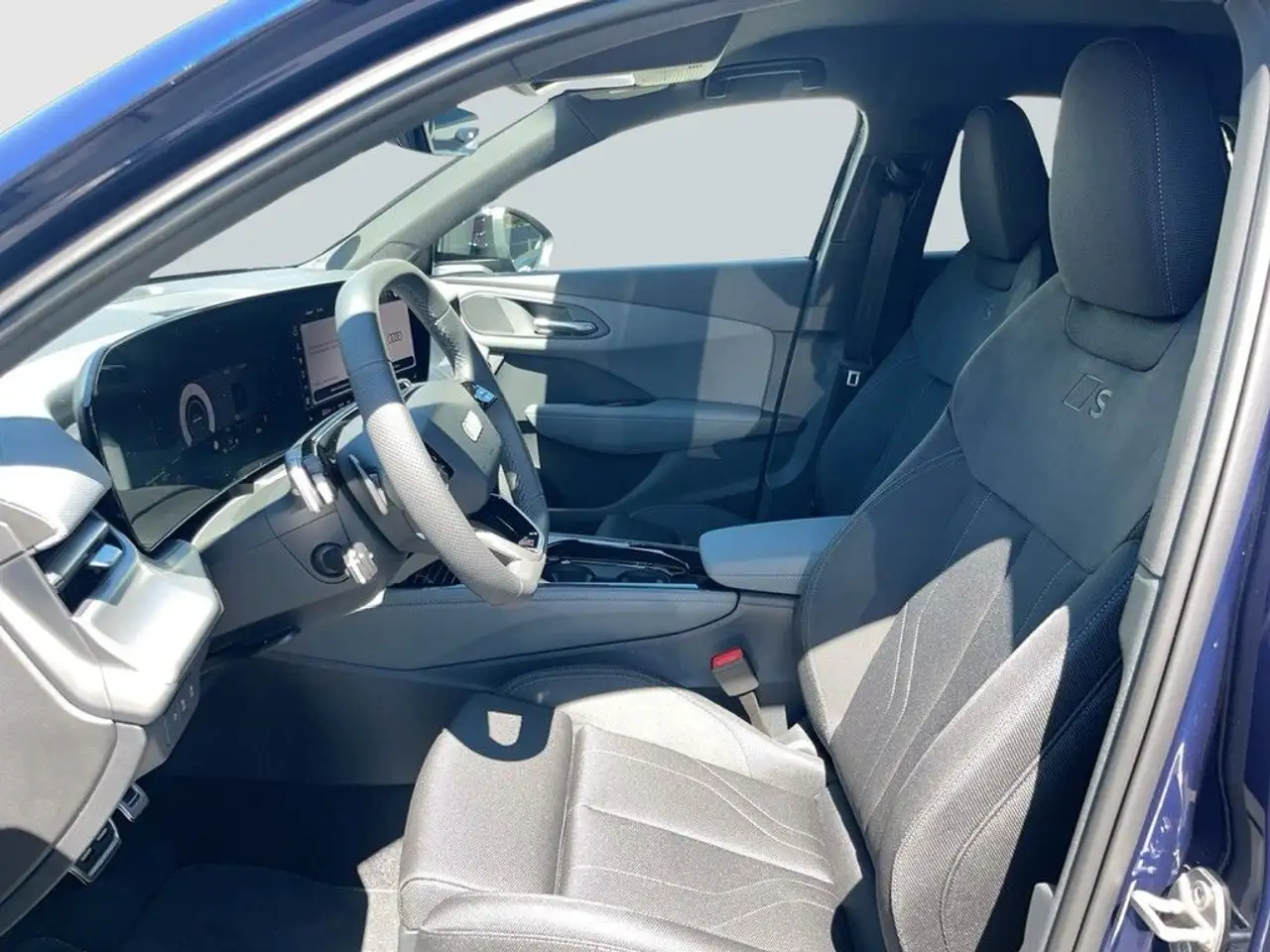 Audi Q3 12