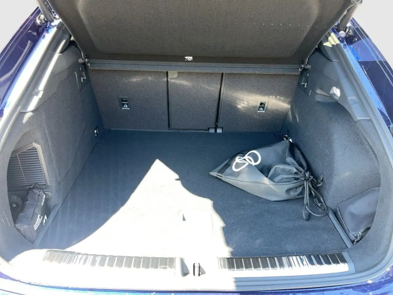 Audi Q3 16