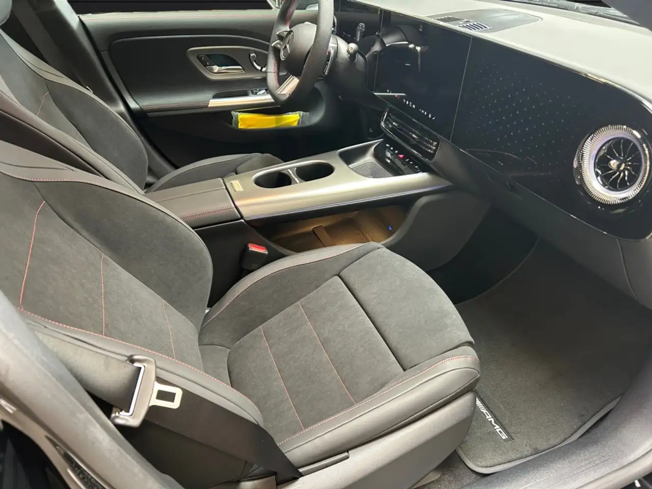 Mercedes-Benz CLA 250 6