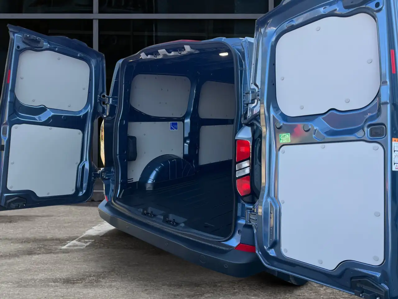 Ford Transit 10