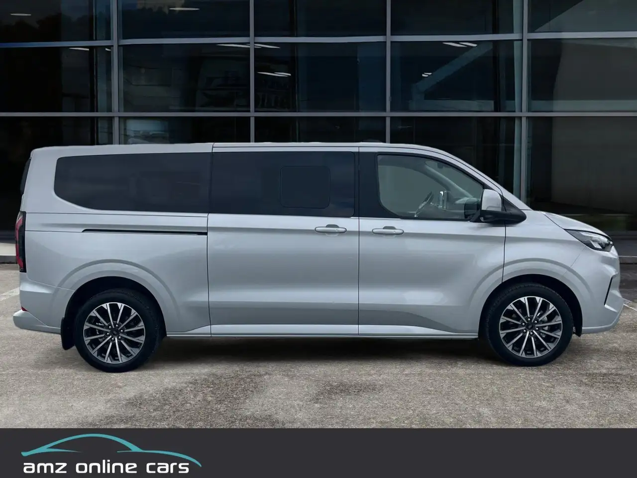 Ford Tourneo 4