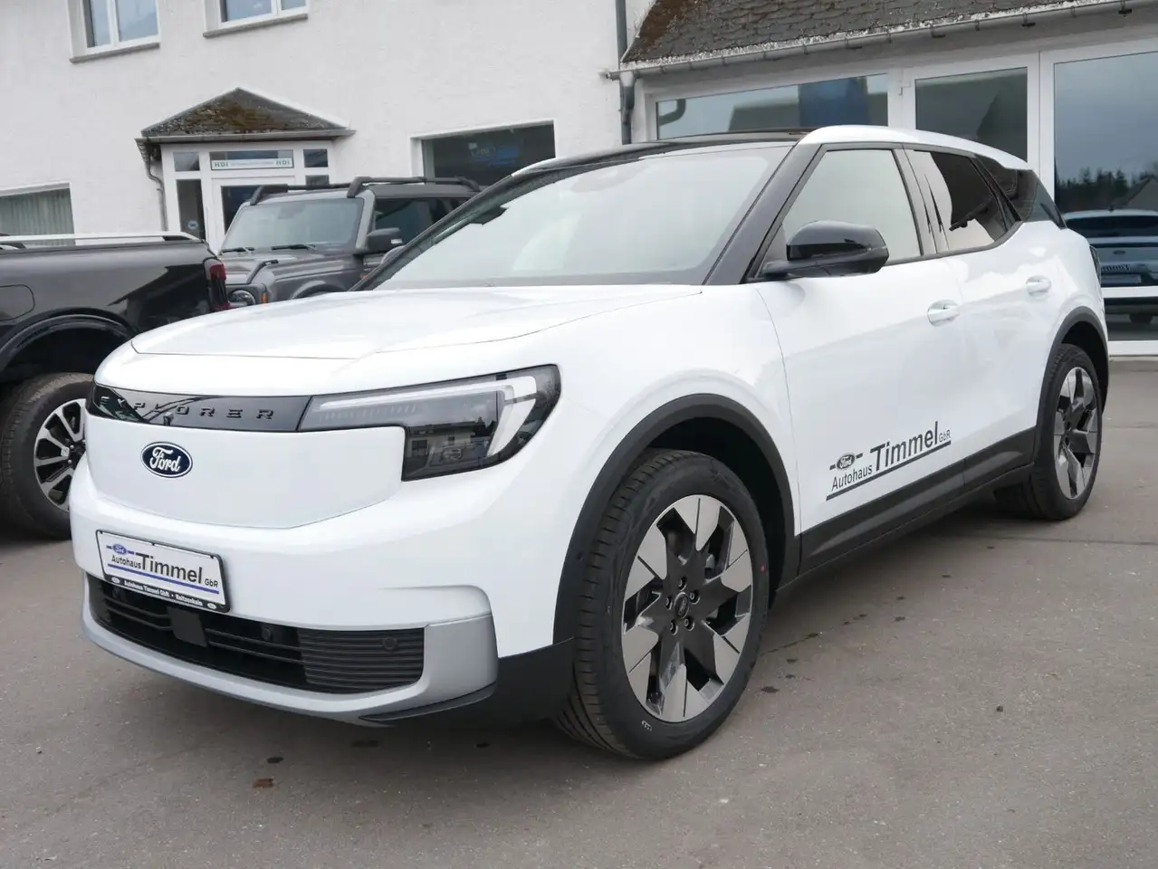 Ford Explorer 2