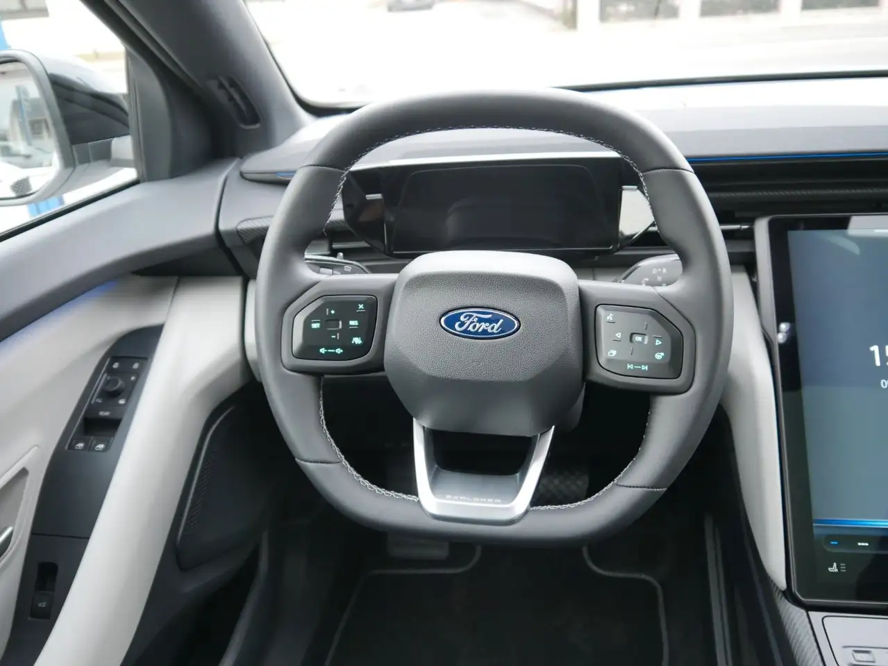 Ford Explorer 6