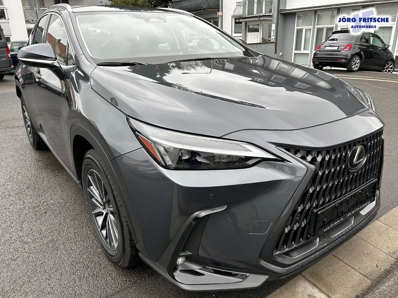 Lexus NX 9