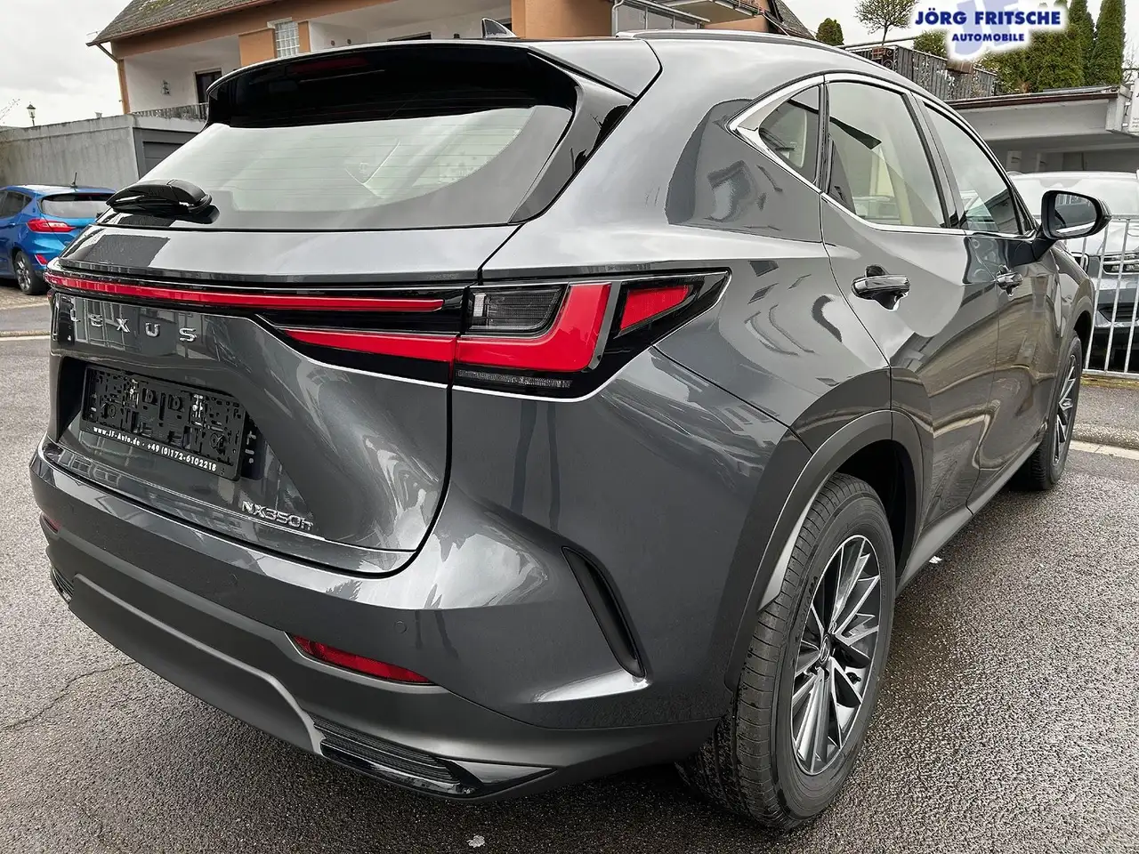 Lexus NX 10
