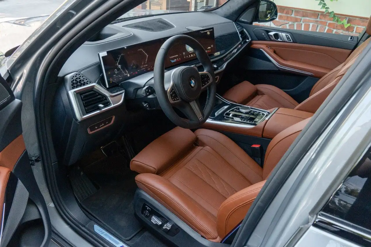 BMW X7 11