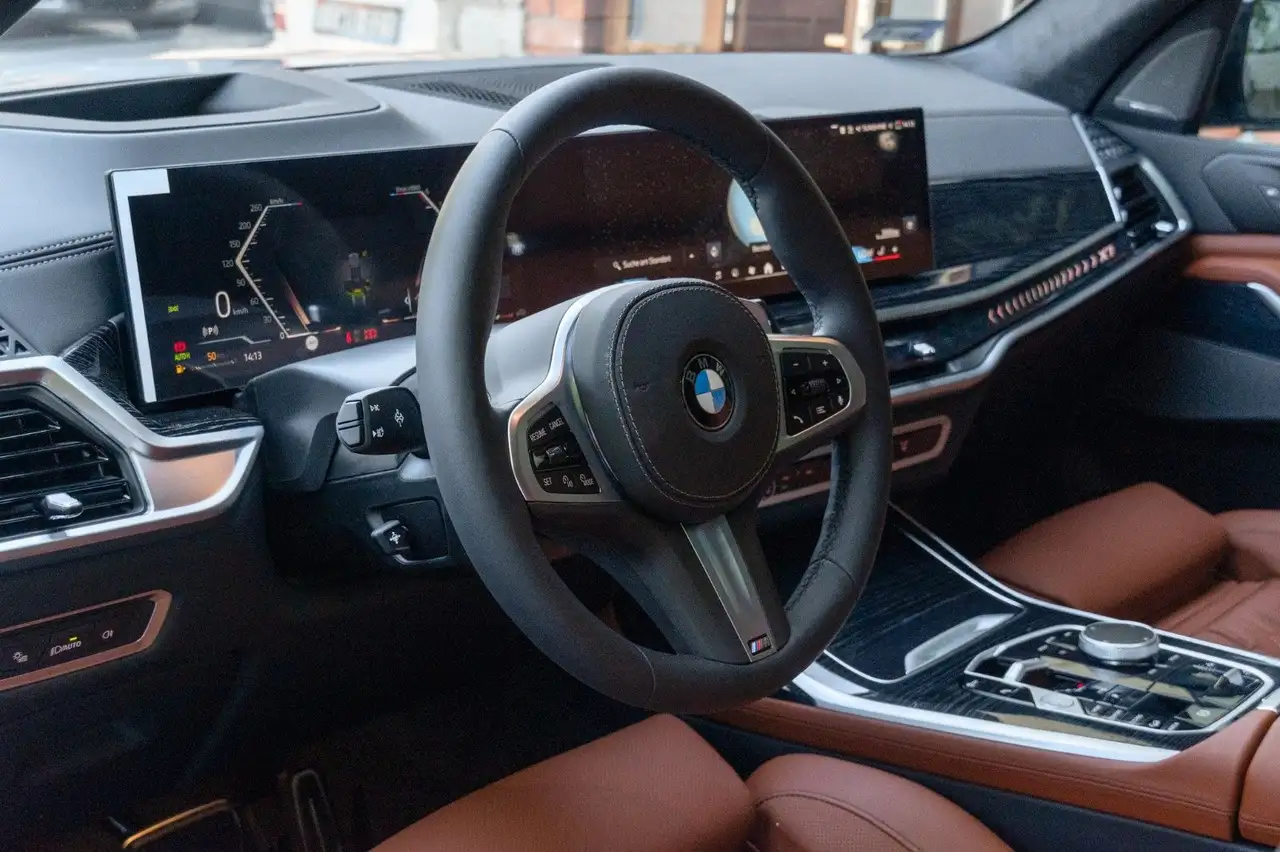 BMW X7 12