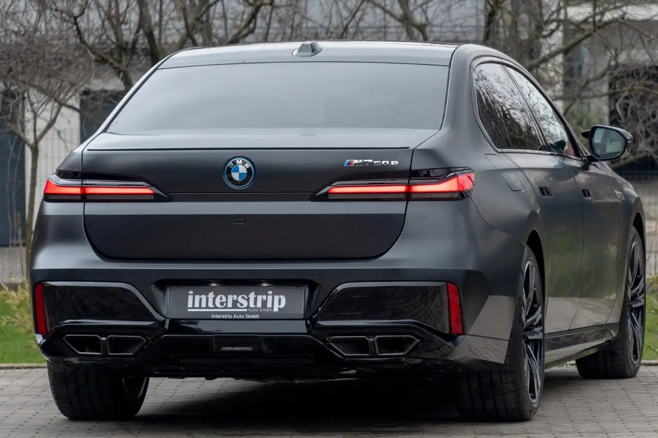BMW 760 6