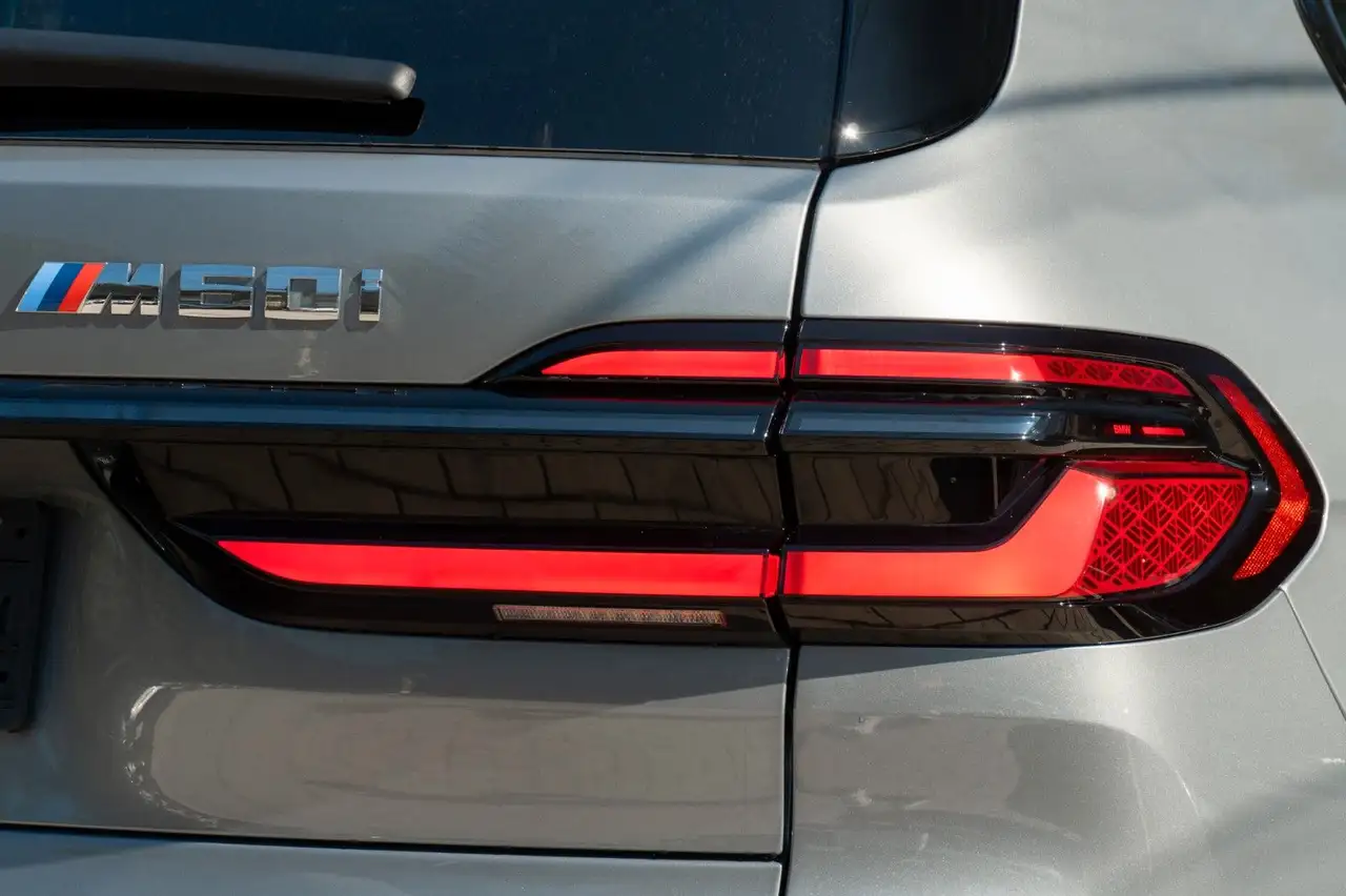 BMW Inny 7